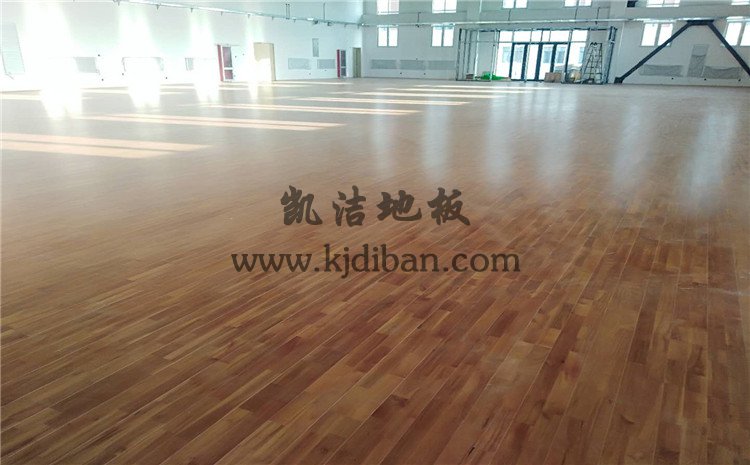 河北唐山蘆臺農(nóng)場廠部中小學(xué)體育館木地板