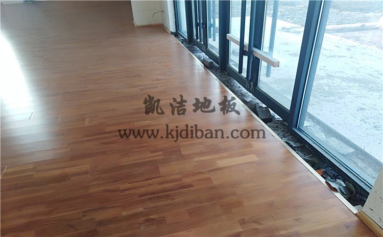 河北唐山蘆臺農(nóng)場廠部中小學(xué)體育館木地板