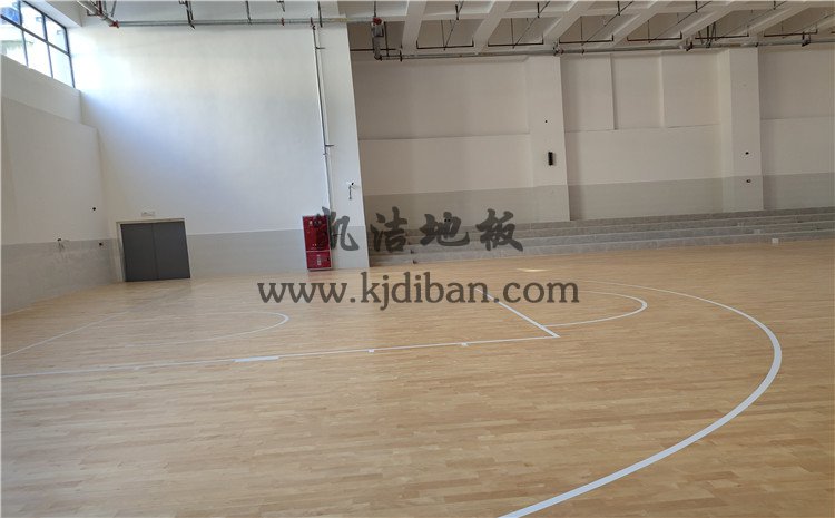 四川綿陽實驗中學體育館木地板項目-凱潔實木運動地板廠家