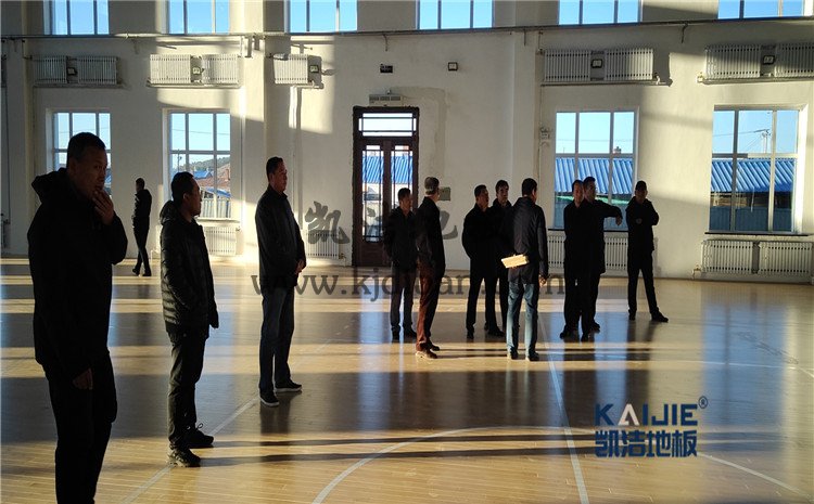 內(nèi)蒙古鄂倫春旗大楊樹林業(yè)局全民健身中心木地板案例