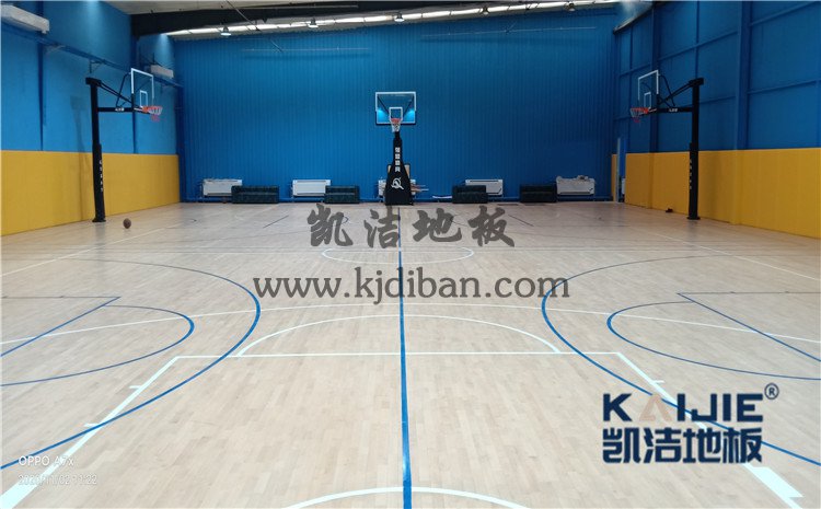 北京市海淀區(qū)鐵盟物流籃球館和羽毛球館木地板案例